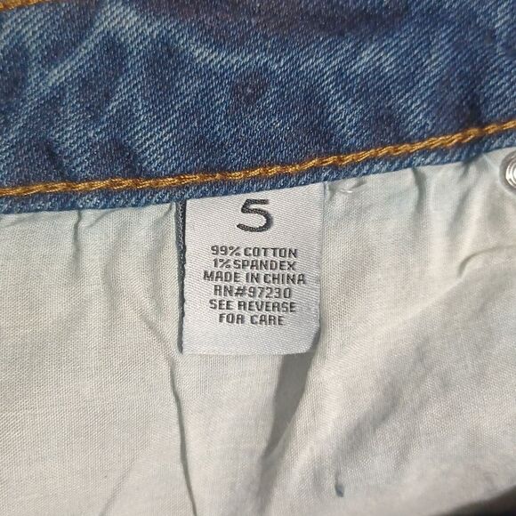 572722...Almost Famous Jean Shorts Size 5 - Picture 5 of 5